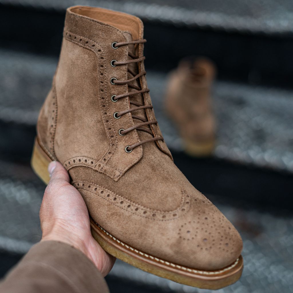 Wingtip | Karamellfarbenes Wildleder
